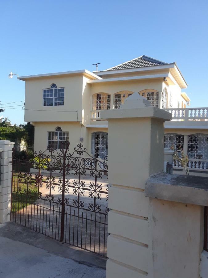 Barrianna Villa Montego Bay Exterior photo